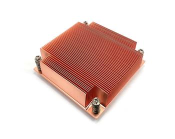 Dynatron Q1 - pasivní 1U chladič pro s.1700/1851 (do 130W) - obdélníkový i čtvercový